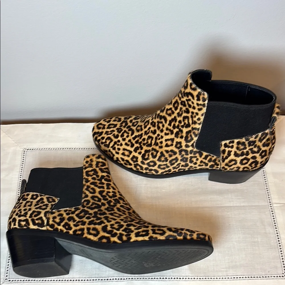 Cole Hann Gia Animal Print Western Calf Hair Chunky Heel Ankle Boots Size 7.5 B